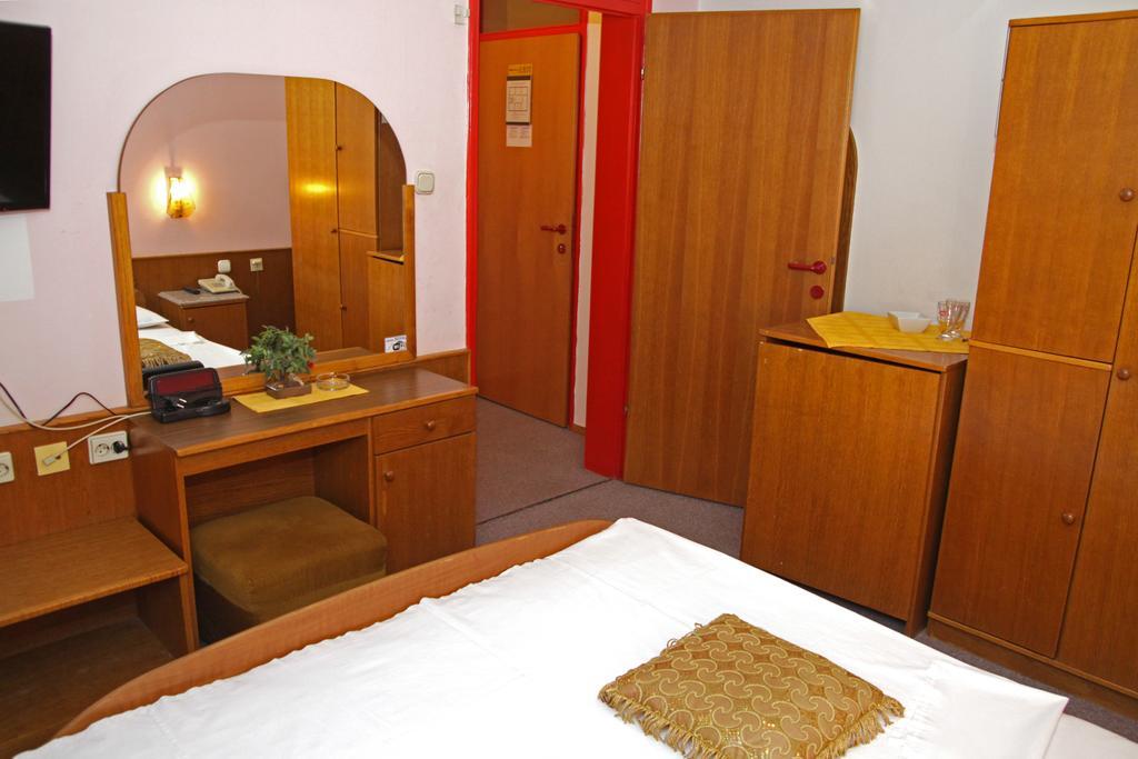 Guest House Royal Čakovec Εξωτερικό φωτογραφία