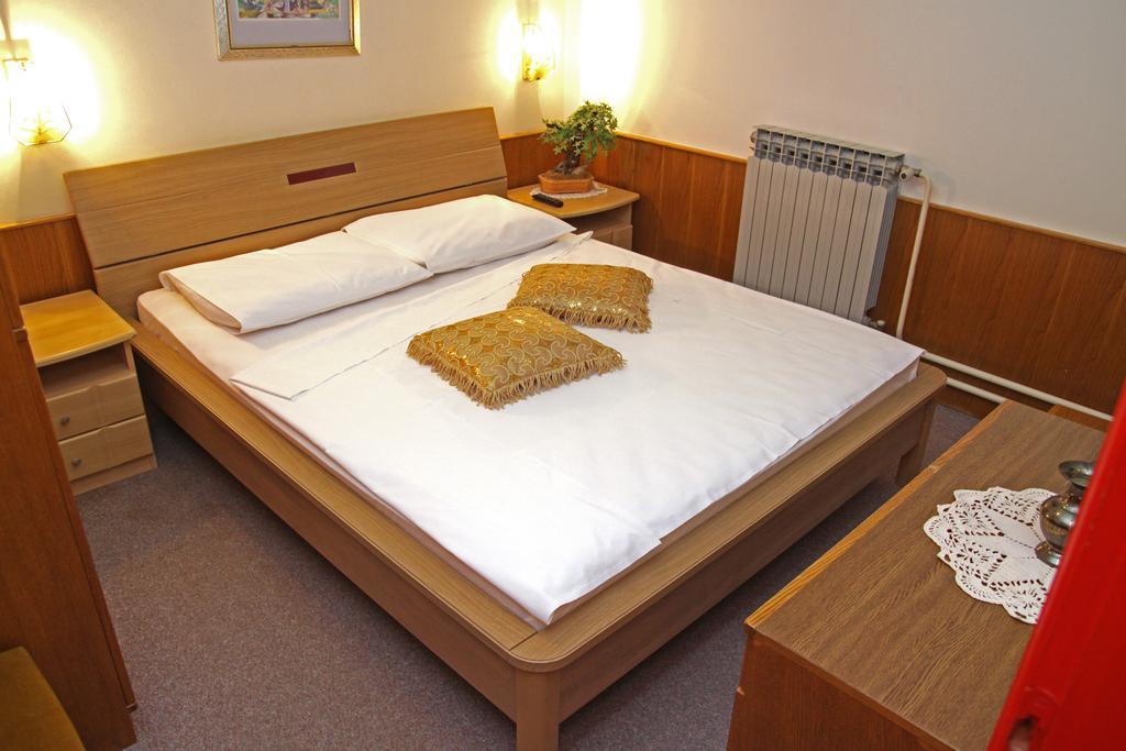 Guest House Royal Čakovec Εξωτερικό φωτογραφία